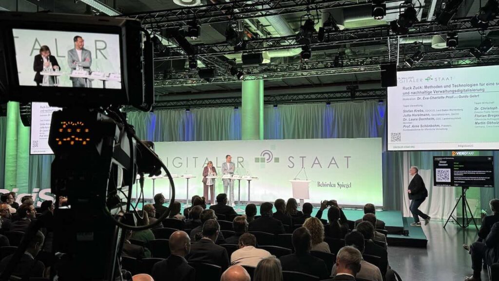 Live transcription at the Digitaler Staat public-sector conference in Berlin